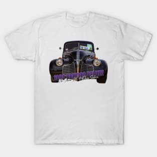 1940 Pontiac Deluxe Six Series 26 4-door Sedan T-Shirt